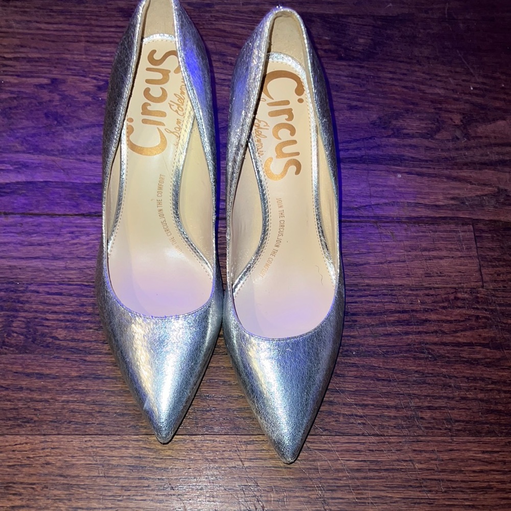 Foil Silver heels
